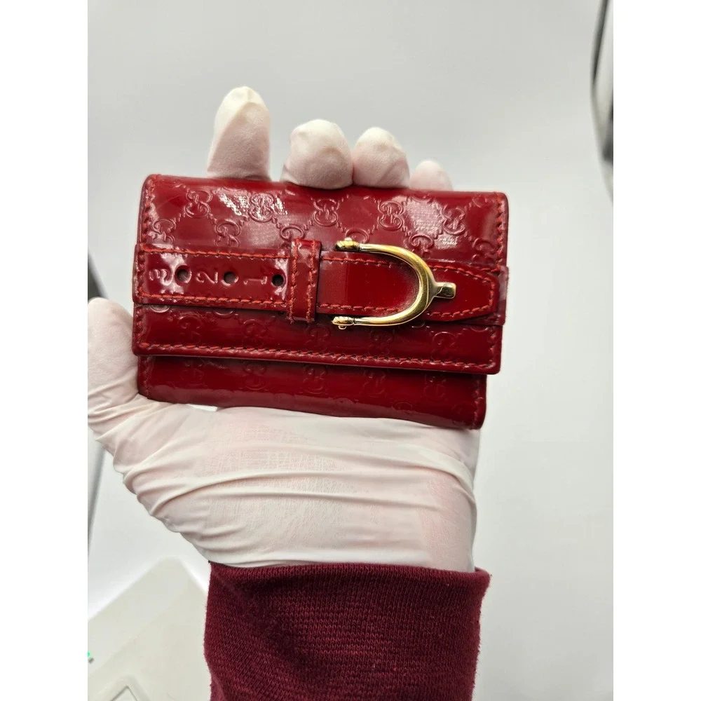 Gucci Red Guccissima Patent Leather 6 Key Case Holder Buckle